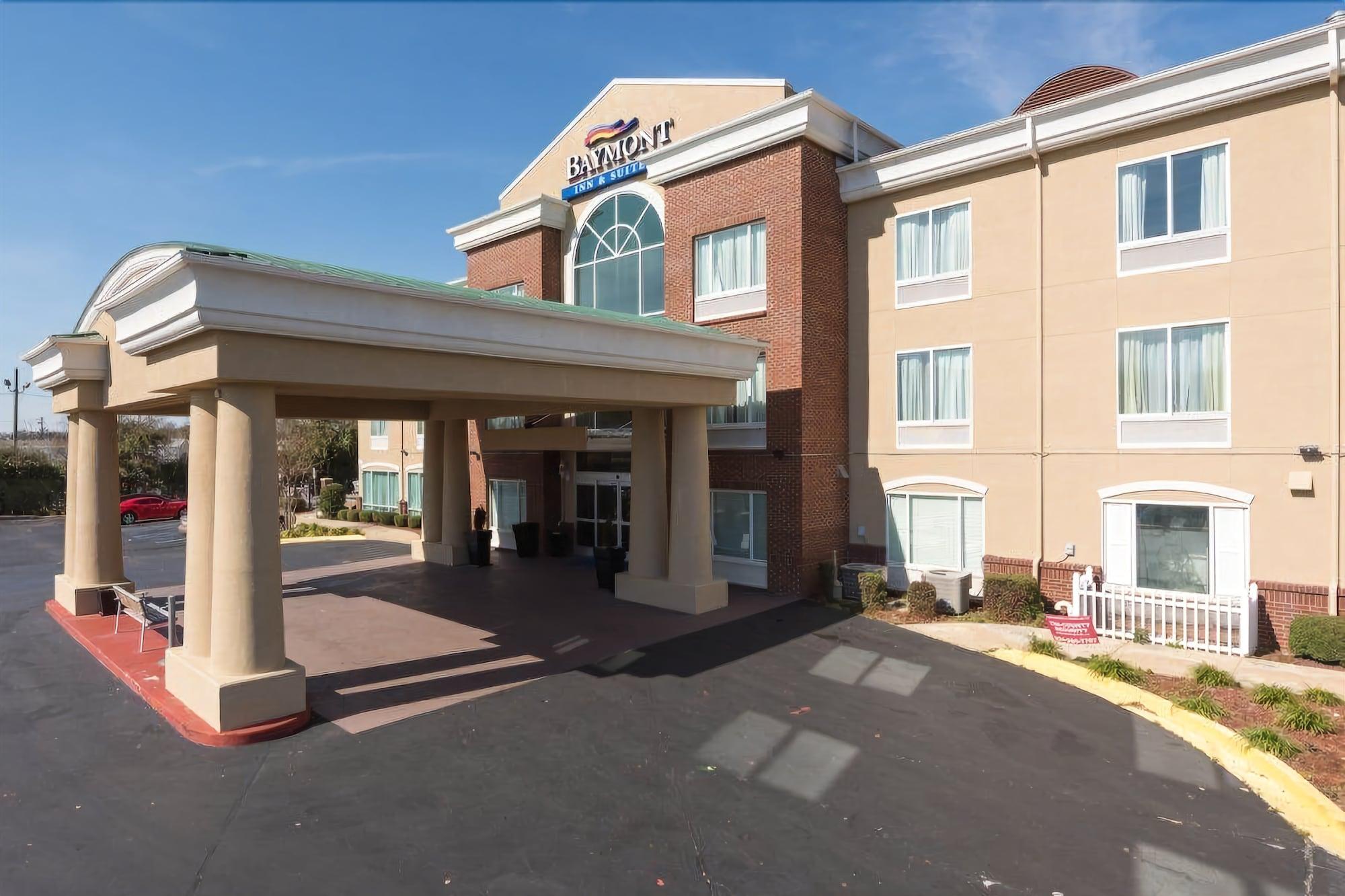 Baymont By Wyndham Montgomery South מראה חיצוני תמונה