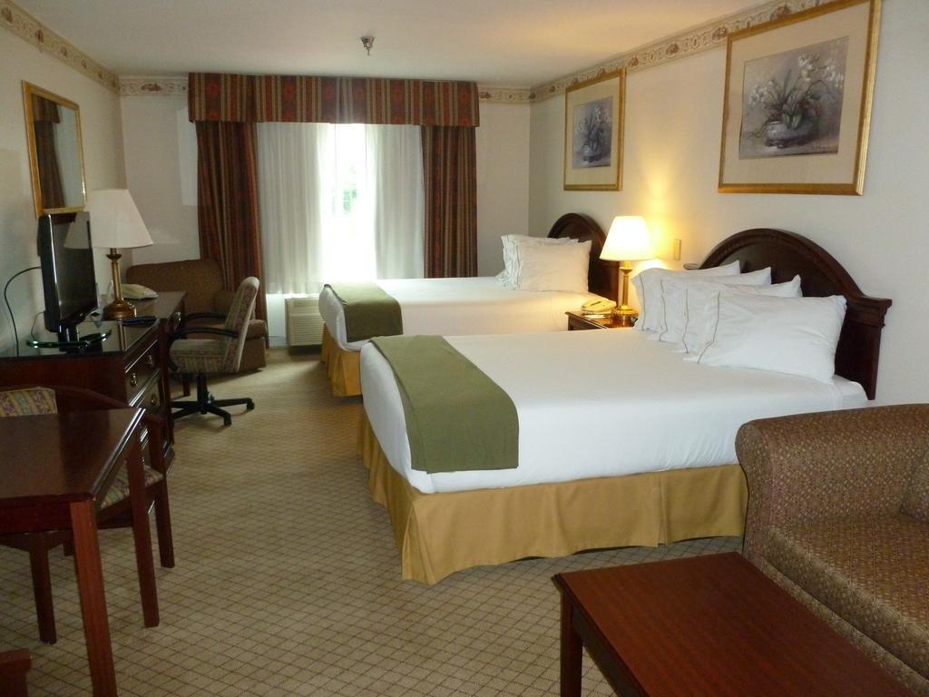 Baymont By Wyndham Montgomery South מראה חיצוני תמונה