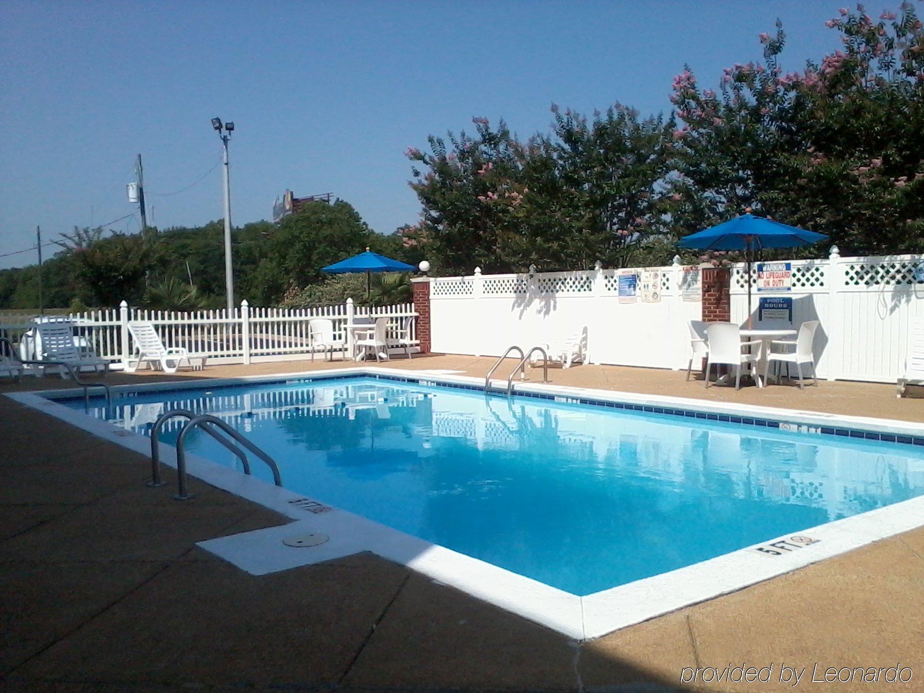 Baymont By Wyndham Montgomery South מראה חיצוני תמונה