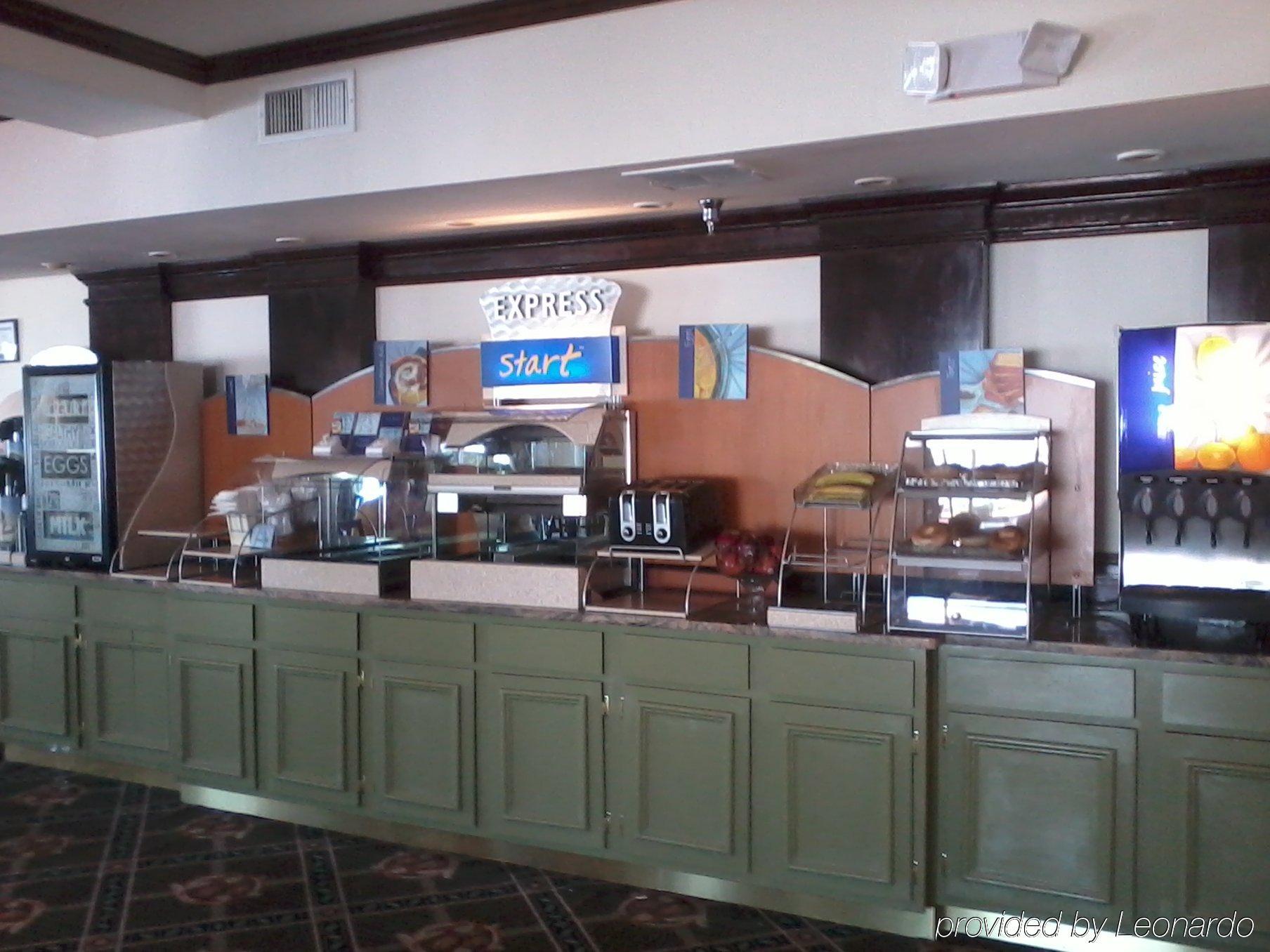Baymont By Wyndham Montgomery South מראה חיצוני תמונה